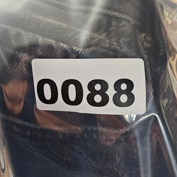 American Eagle Strigid Mom Jeans Size 12 Short Black Wash High Rise Relaxed - Picture 7 of 7